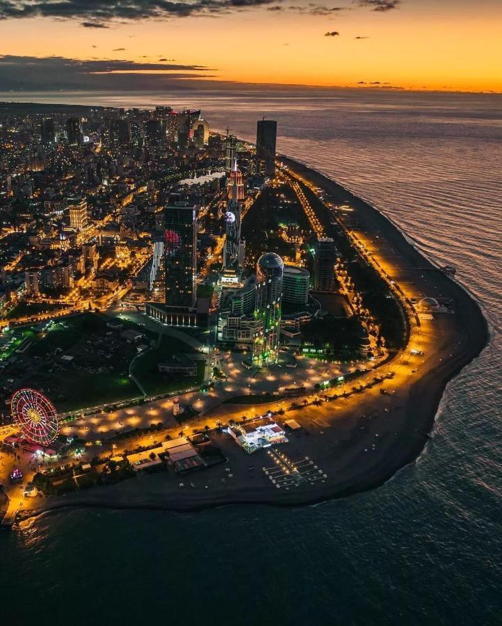 Sea Line Aparthotel & Batumi Beach Resort Экстерьер фото